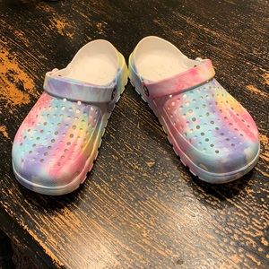 Sketchers Cloud form recovery clog